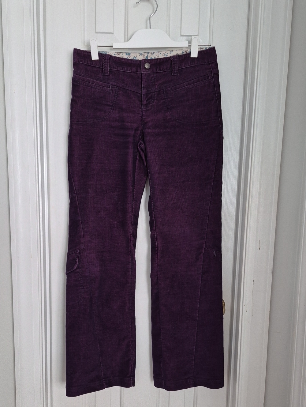Athleta Deep Plum Straight-Leg Corduroy Pants Wuth Side Pockets - 8